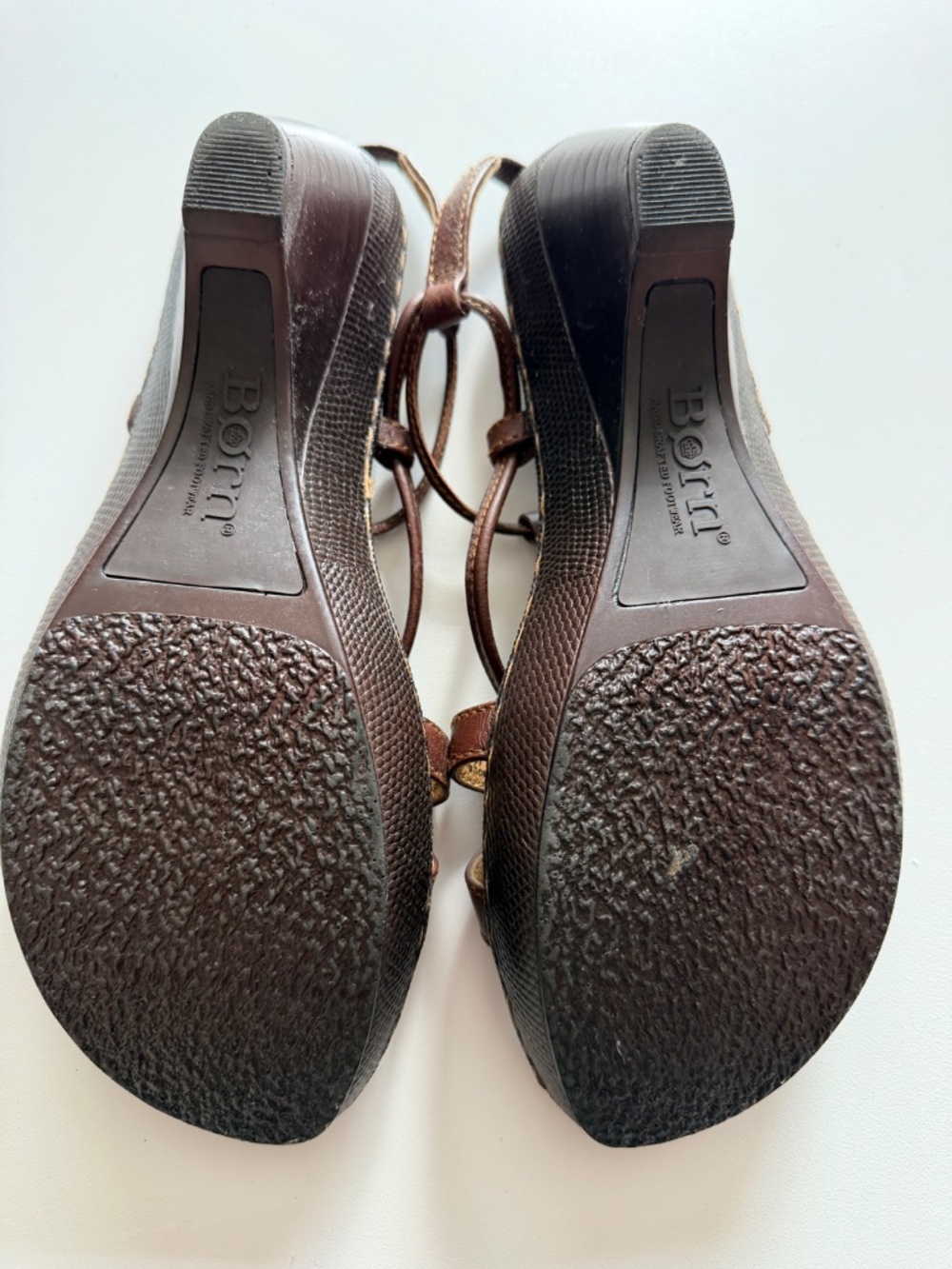 Born strappy brown leather sandals EUC 7 - Picture 3 of 7